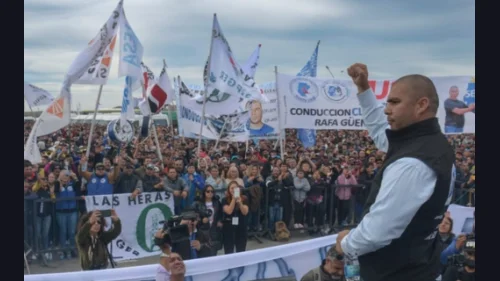 Petroleros de Santa Cruz levantaron el paro tras un acuerdo por los puestos de trabajo