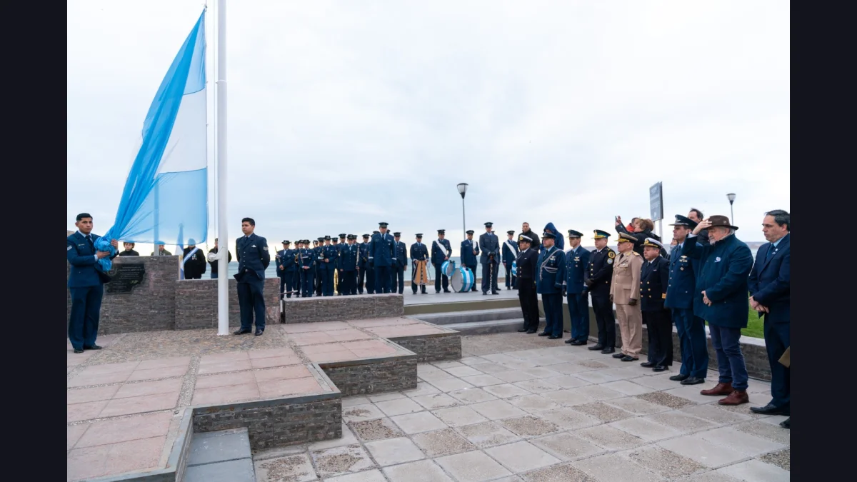 Comodoro conmemoró el Día de la Bandera con un fuerte llamado a rescatar los valores de los fundadores de la Patria