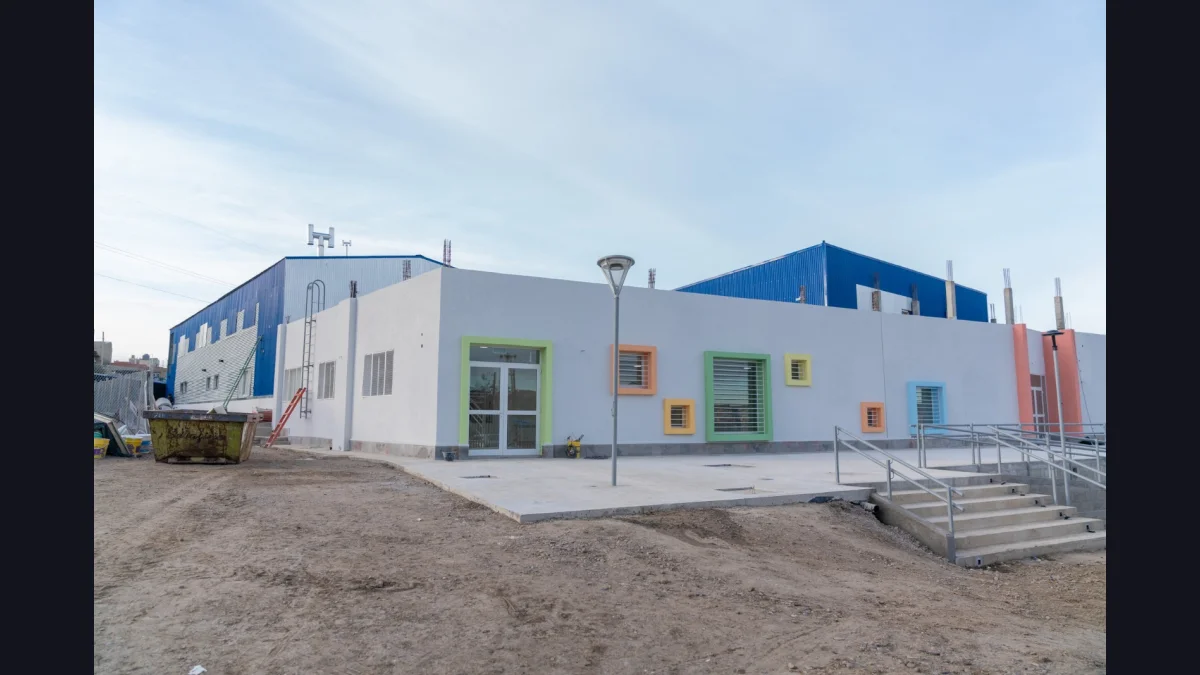 El intendente recorrió la obra de ampliación de la Escuela Municipal, próxima a su inauguración