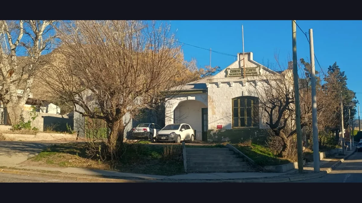 Sobre la entrega de tierras ypefianas: "La sensación es buena, pero prefiero ser cauto", dijo Gómez