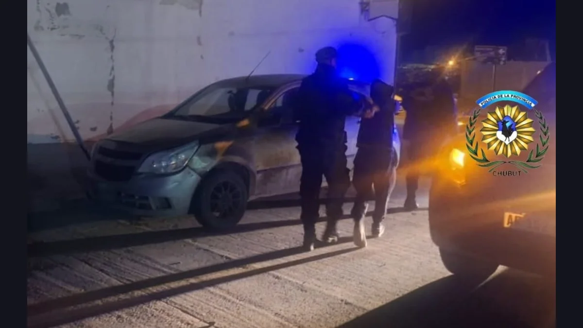 Lo atraparon los empleados: un joven de 19 años fue detenido tras intentar robar autos en el barrio Stella Maris
