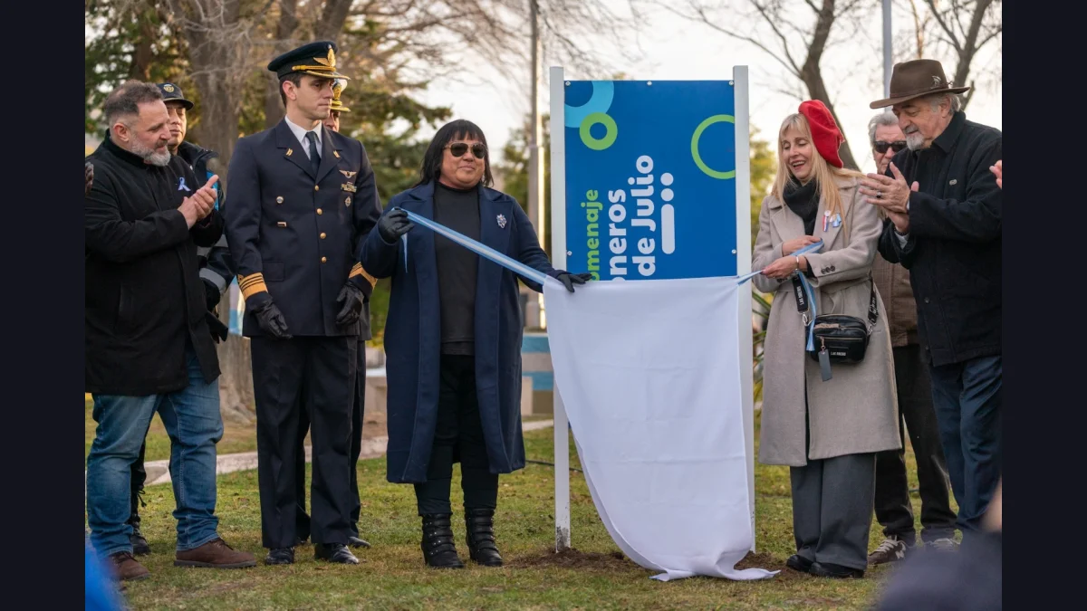 Un hito con identidad propia: la vecinal bautiza su histórica rotonda en homenaje a los pioneros del barrio 9 de julio