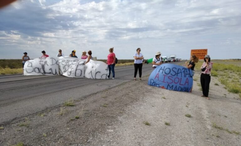 Trabajadores de ATE cortan Ruta N°3 en el acceso sur a Puerto Madryn