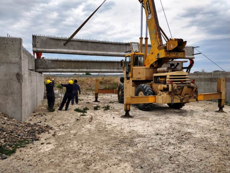 Comenzó la etapa final de la construcción del nuevo Puente de Caleta Córdova