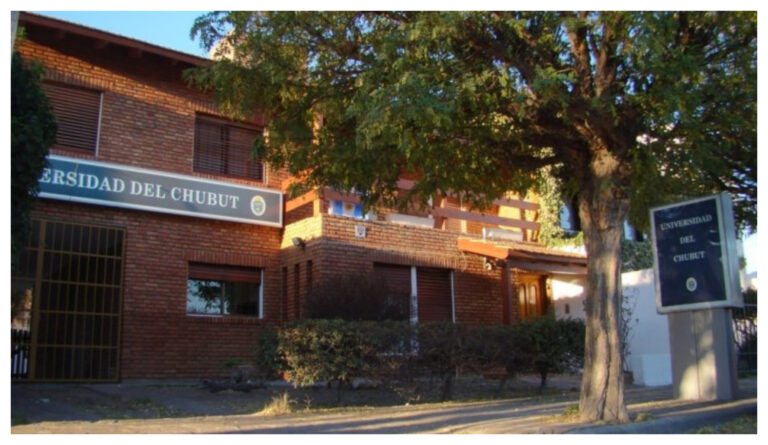 Comenzó el período de inscripción para las Becas de la Universidad del Chubut