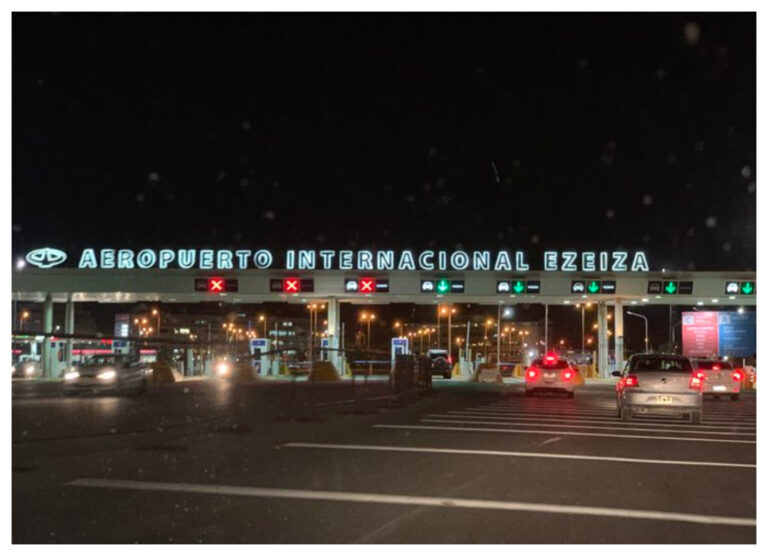 Ezeiza: controlarán a pasajeros que lleguen en vuelos directos desde Italia