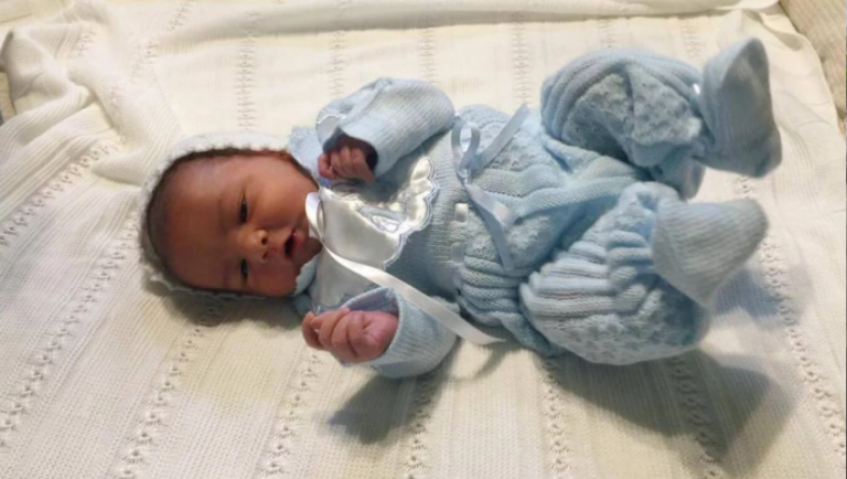 Desapareció un bebé cuyo padre mató a su mamá, abuela, bisabuela y luego se suicidó