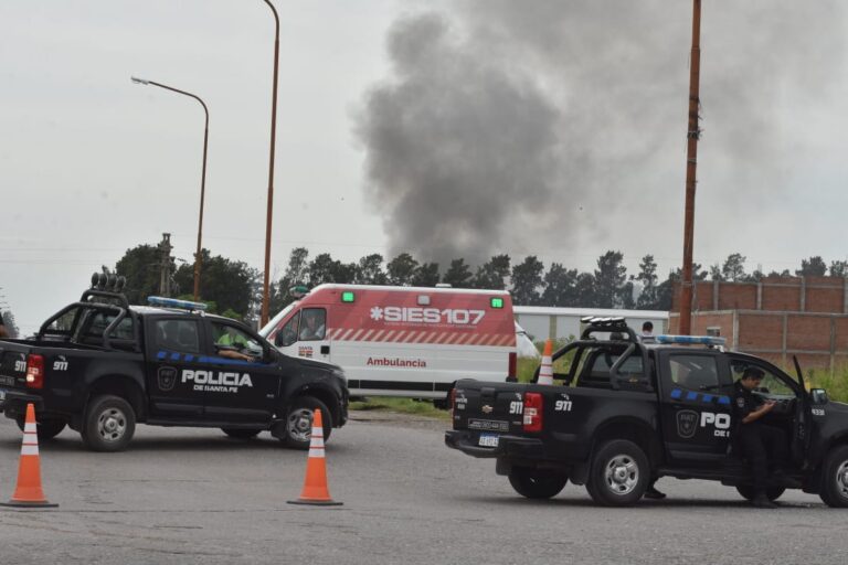 Explotó un depósito en Santa Fe: hay un trabajador muerto y heridos