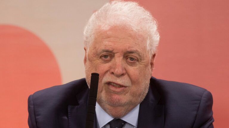 Ginés González García: «Cuando al argentino le den el alta, no hay posibilidad de contagio»