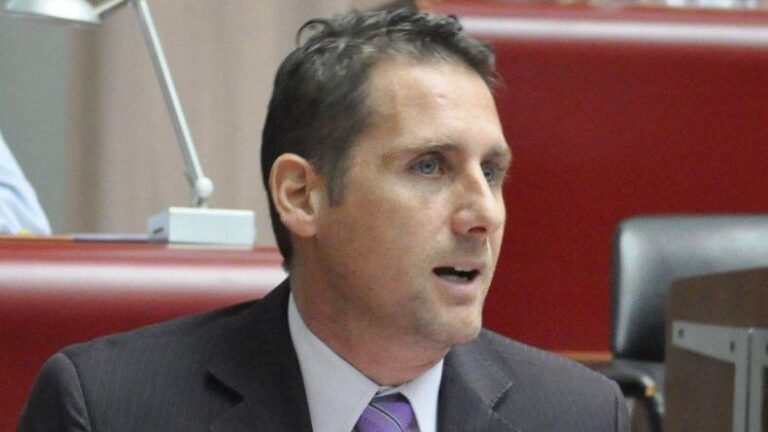 Reyes: » La concejal Ana Clara Romero se olvidó de donde proviene «