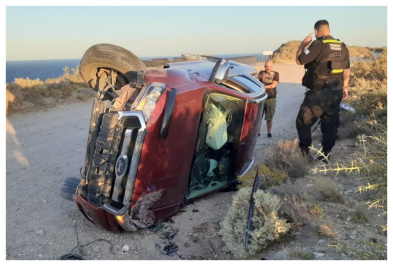 Accidente en Punta Marqués: conductor esquivó un zorro y terminó volcando
