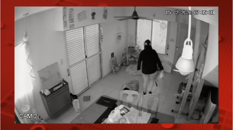 Entró a robar a la casa del jefe y la descubrieron por un tatuaje