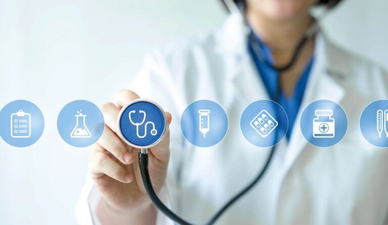 Convocan a profesionales del sector privado de la salud