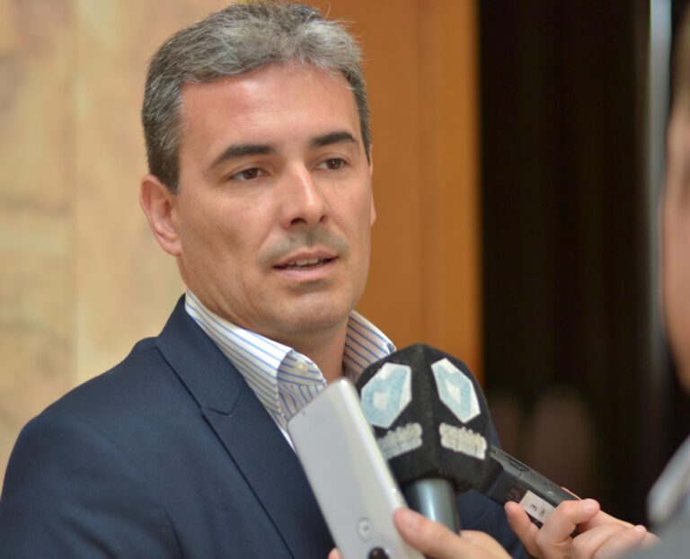 El Ministro de Hidrocarburos, Martín Cerdá , se encuentra en aislamiento preventivo