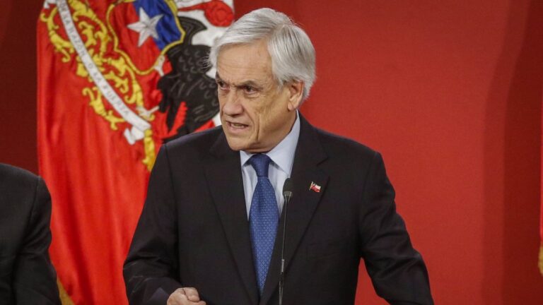 Buscan inhabilitar al Presidente de Chile, Sebastián Piñera por incapacidad física o mental