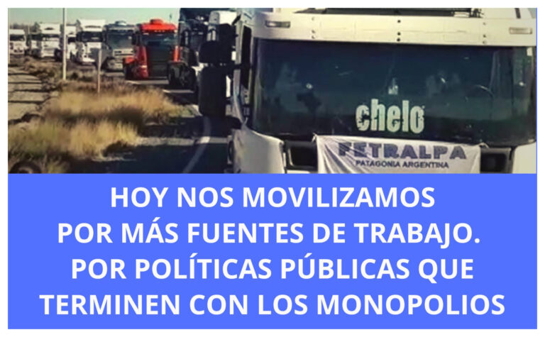 Transportistas se movilizan desde el centro hacia YPF en km 3