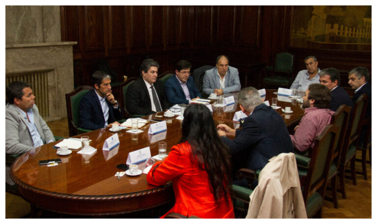 El ministro de Hidrocarburos participó de una reunión para trabajar en un acuerdo energético y social con las provincias