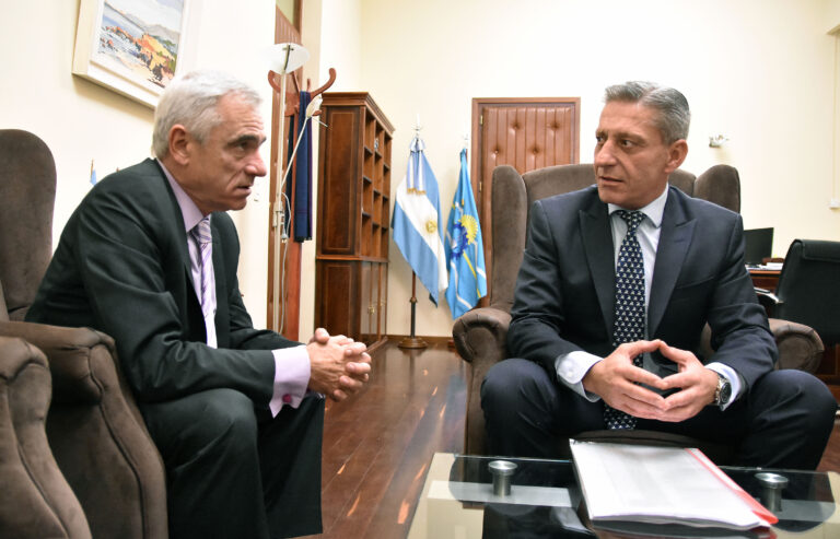 Coronavirus: Arcioni recibió a Mario Vivas para acordar las medidas en el Poder Judicial 