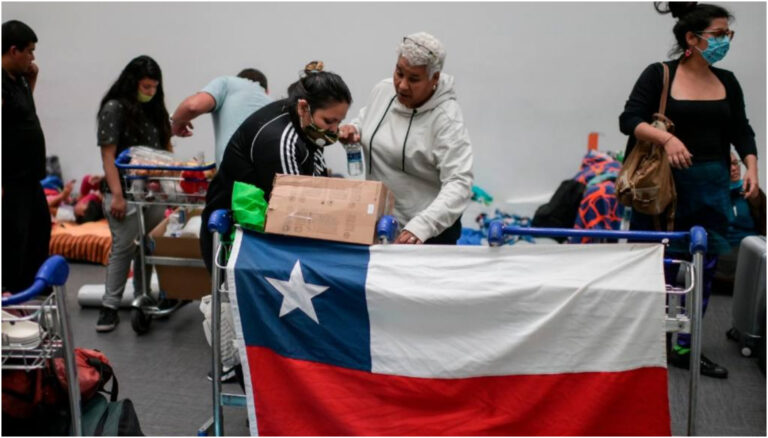 Chile anunció toque de queda de 22 a 5 de la mañana