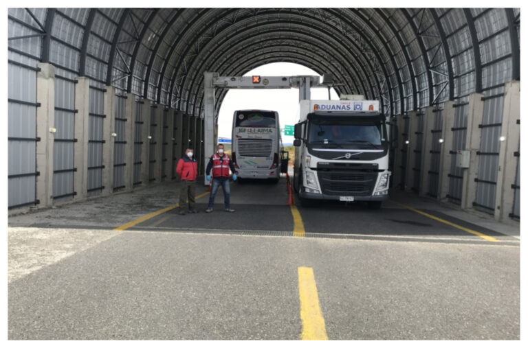 Chile recomienda a camioneros que deban transitar por Argentina la «mayor autosuficiencia»