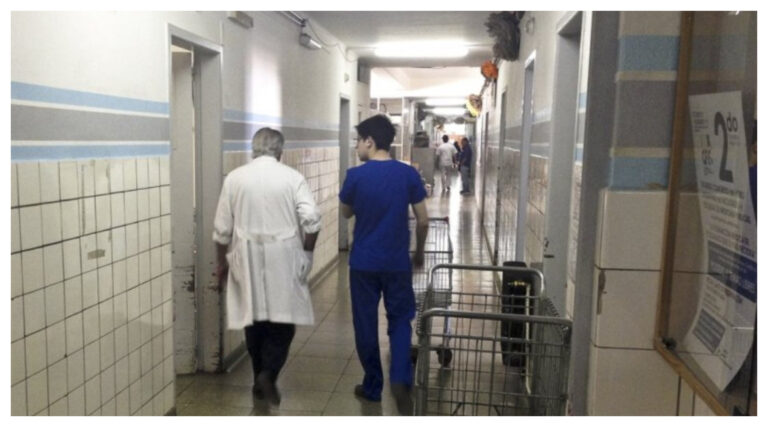 Trabajadores de la salud cobrarán una asignación de $5000 durante 4 meses
