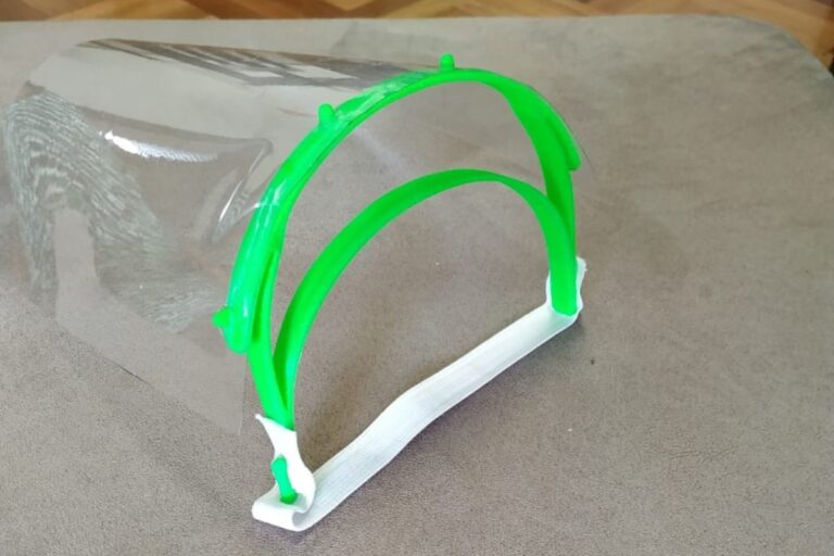 Chubut coordina la impresión de máscaras protectoras 3D para el personal de salud y seguridad