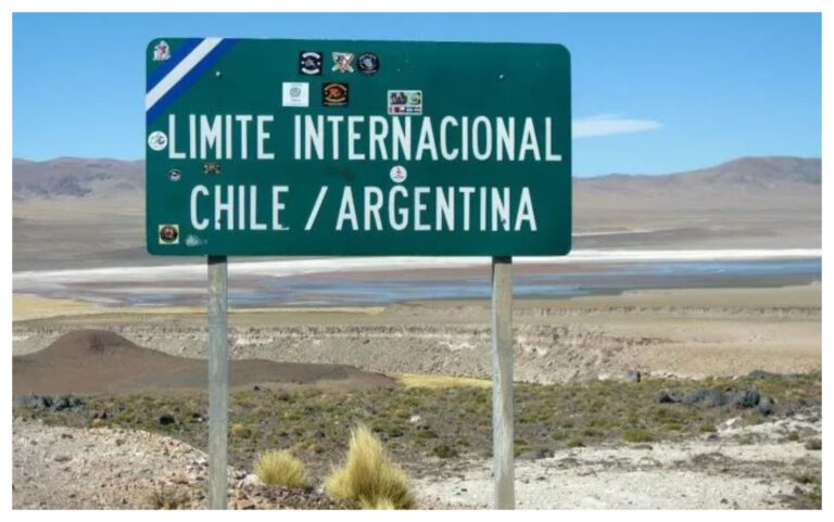 Fronteras cerradas en la Argentina desde hoy: «Nadie podrá entrar al país», aseguró Agustín Rossi.