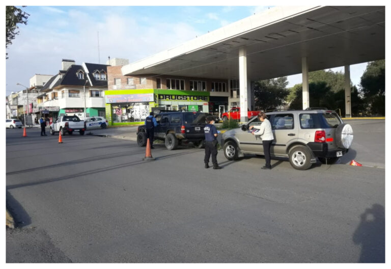 El Gobierno extenderá unos días la validez de los certificados vigentes para circular