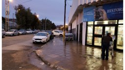 Hoy supermercados y comercios a excepción de algunos rubros permanecerán cerrados