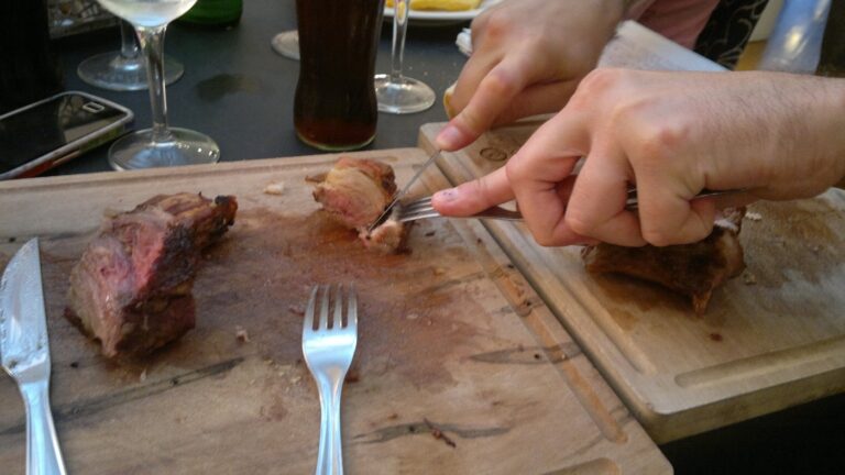 San Luis: un intendente hizo un asado con amigos y terminó detenido