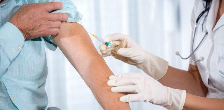 Salud distribuyó cerca de 4 millones de vacunas antigripales