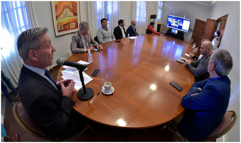 Arcioni presentó el Plan de Flexibilización de la cuarentena a los Intendentes