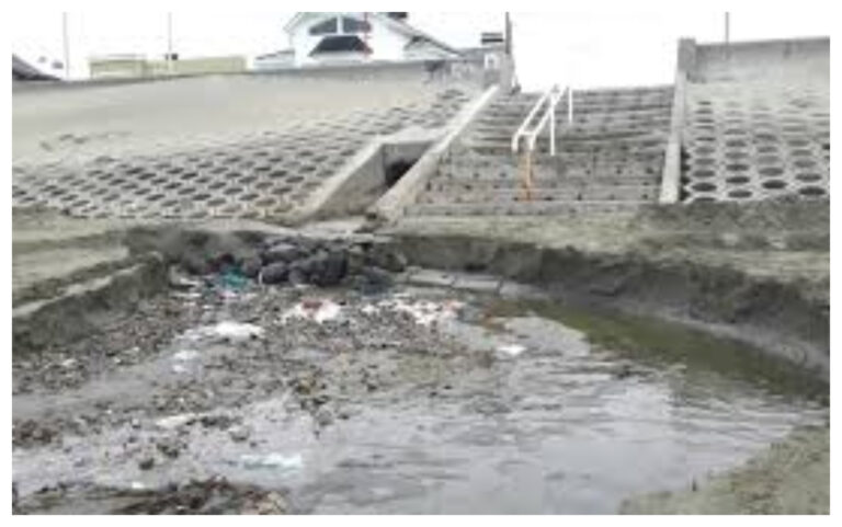 Rada Tilly: El municipio nuevamente desagotará la laguna al mar