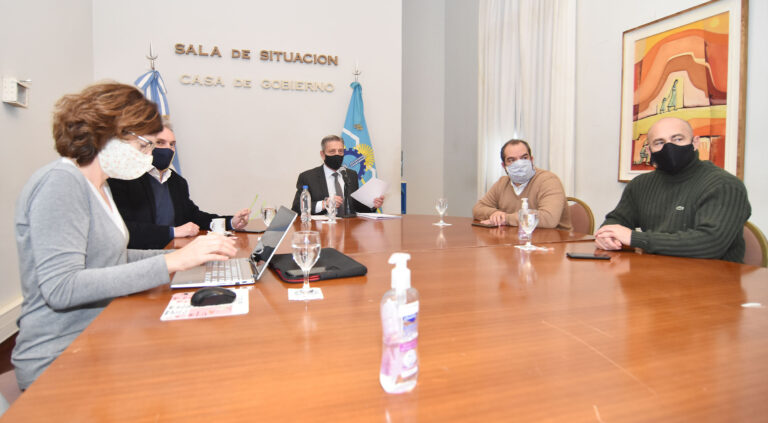 Arcioni evaluó con intendentes cómo continuar en el marco de la pandemia de Covid-19