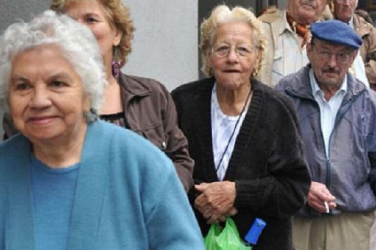 Oficializaron el aumento del 6,12% para las jubilaciones desde junio
