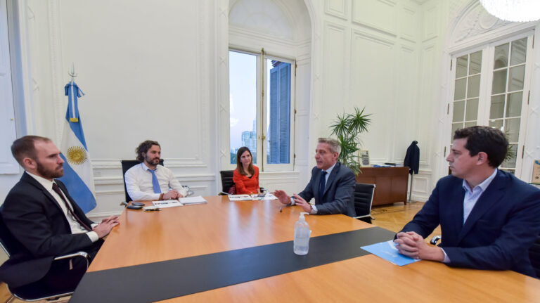 Chubut recibirá  $ 5.000 millones tras firmar un acuerdo con Nación por un Fondo Fiduciario