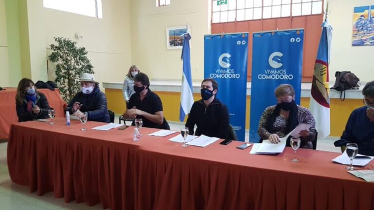 Luis Juncos: «Va a seguir funcionando el transporte interurbano»