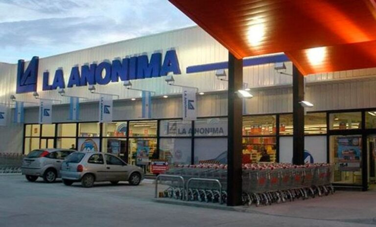 Comodoro: Una empleada de La Anónima contrajo coronavirus y hay 4 aislados de otros supermercados