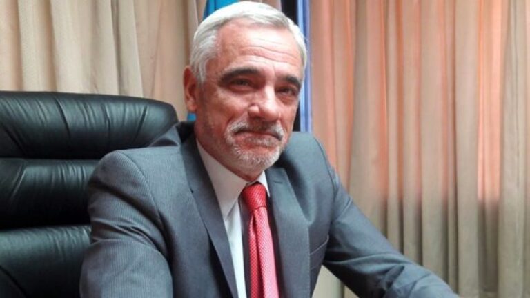 Vivas pide que se rompa el «techo de cristal» y se sumen mujeres al Superior Tribunal