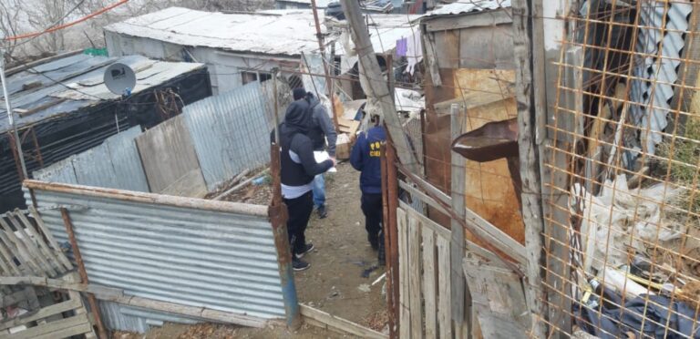 Balearon a un joven en el sector de la Playa 99: hubo allanamientos