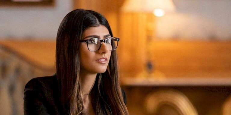 Mia Khalifa ya juntó un millón de firmas para que borren sus videos porno