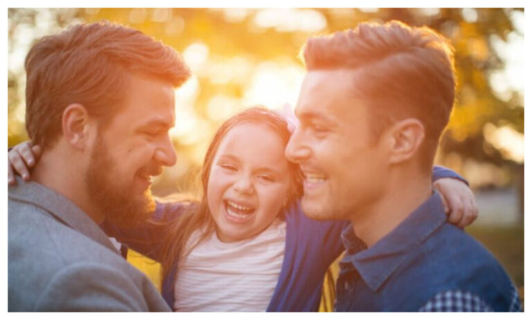 El presidente de Polonia quiere prohibir que parejas homosexuales puedan adoptar