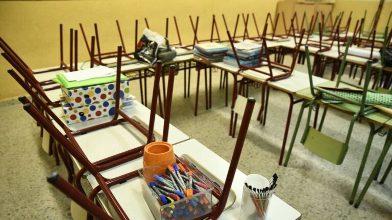 Provincia convocó a gremios de la educación para coordinar el regreso a clases