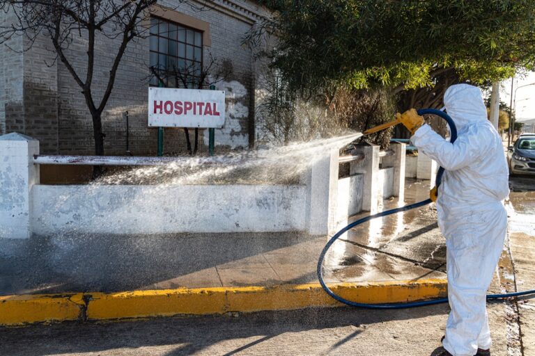 El municipio de Comodoro continúa con el plan de desinfección de espacios públicos en la ciudad