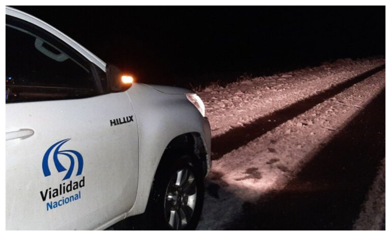 Ruta N° 3 tramo Comodoro- Garayalde: Calzada resbaladiza con nieve