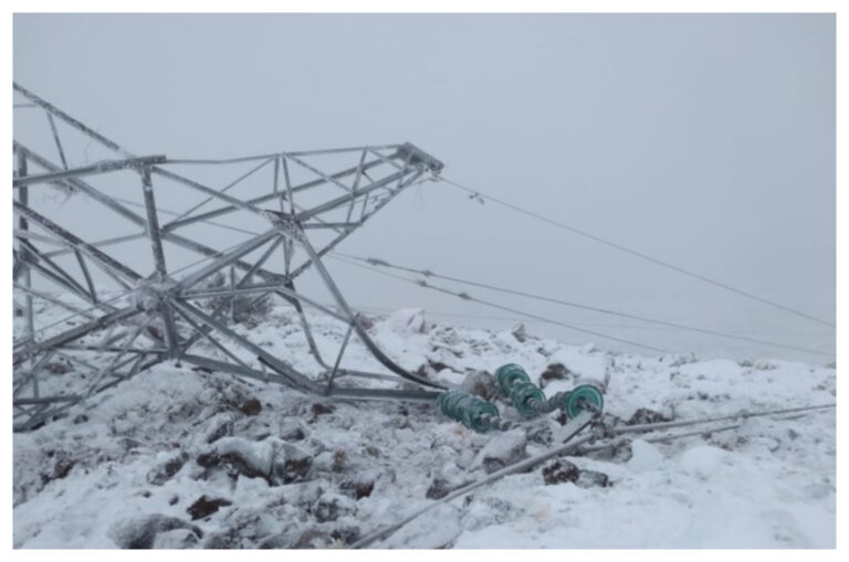 La caída de las  dos líneas de 330kv entre Futaleufú y Puerto Madryn no afectarían el servicio eléctrico