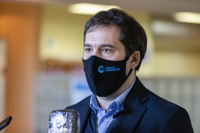 Luque no avala las reuniones familiares en Comodoro