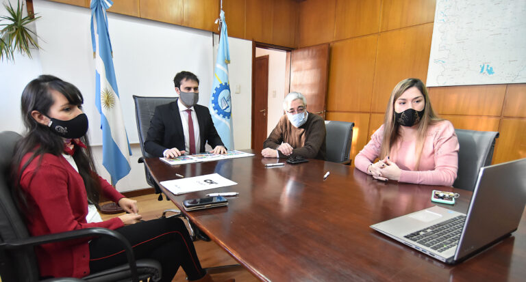 Acordaron descuentos para que emprendedores y PyMEs del Chubut puedan codificar sus productos