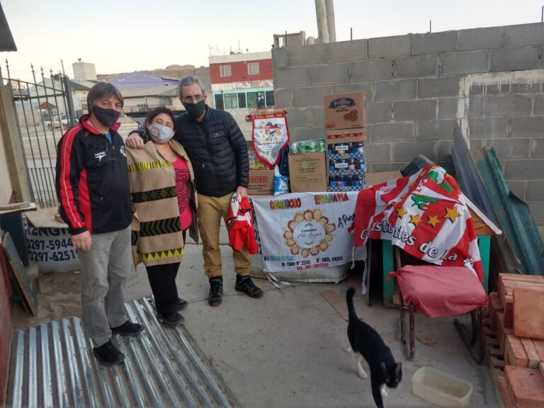 La filial de Estudiantes de La Plata de Comodoro realizó una donación al comedor «Mi Lugar»