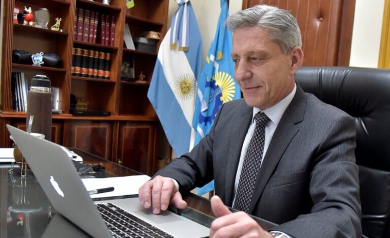 Arcioni presentó ante el Enacom el Plan de Telecomunicaciones 2020-2030